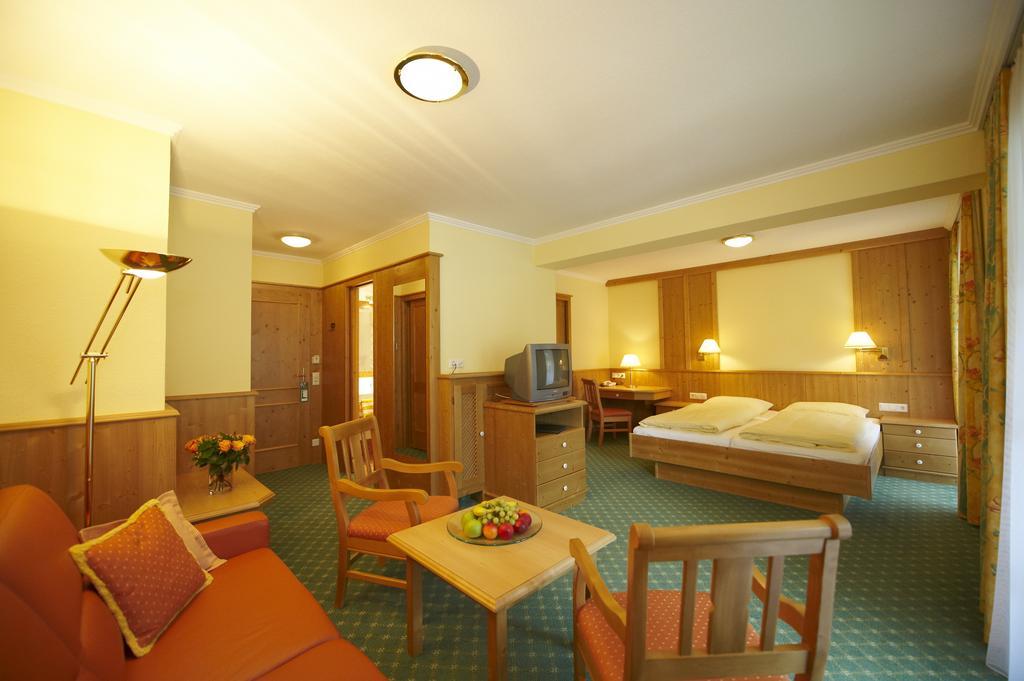 Hotel Martin รัมเซา อัม ดาคชไตน์ ห้อง รูปภาพ