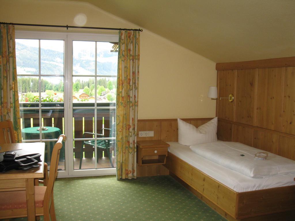 Hotel Martin รัมเซา อัม ดาคชไตน์ ห้อง รูปภาพ